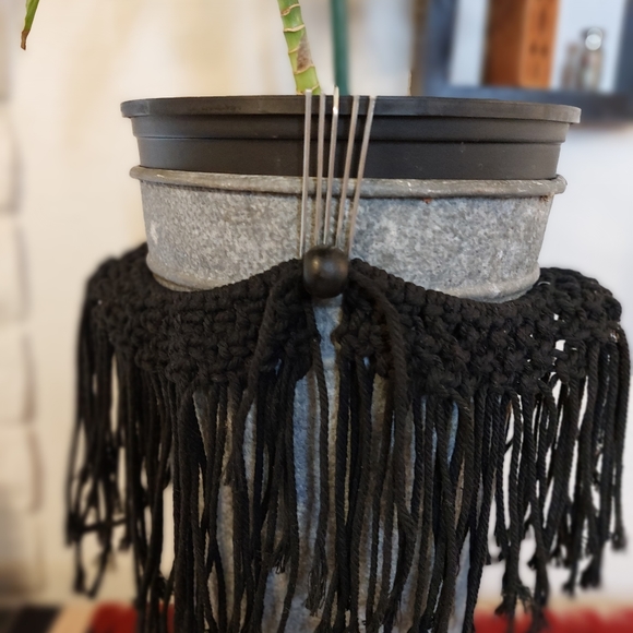 Macrame Plant Skirt - Picture 4 of 5